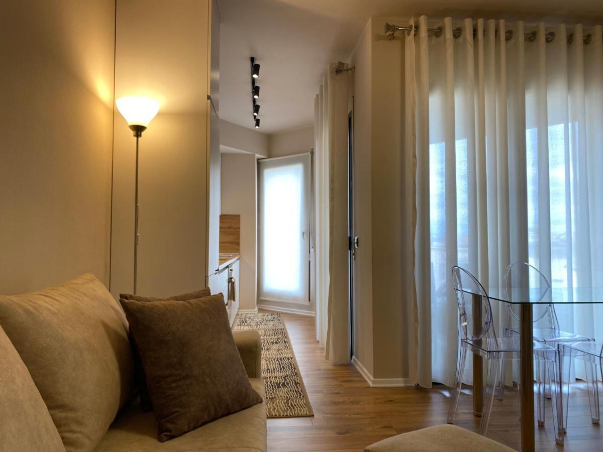 Nemis Apartments In The Centre Of Tirana Four Free Parking Esterno foto