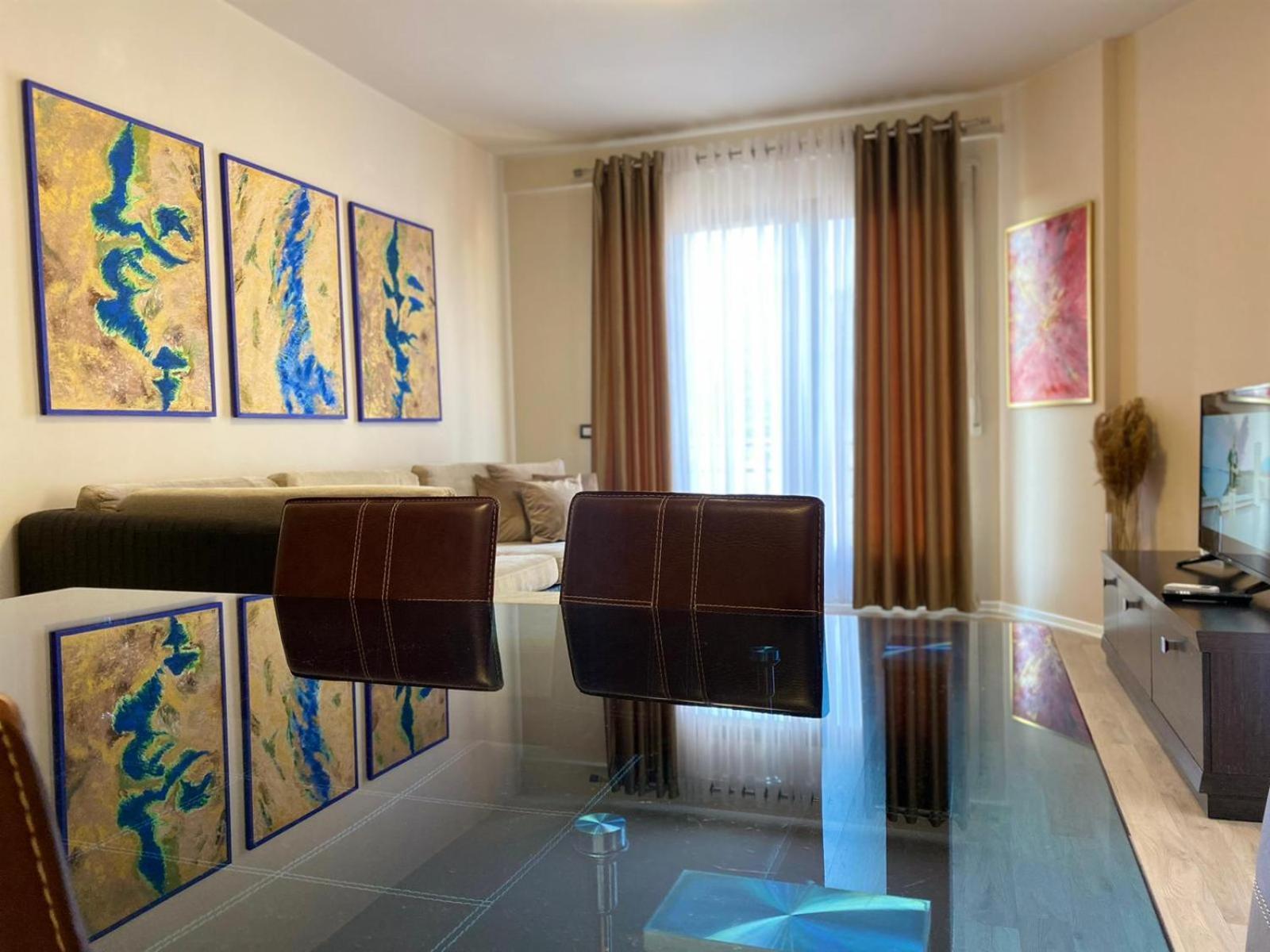 Nemis Apartments In The Centre Of Tirana Four Free Parking Esterno foto