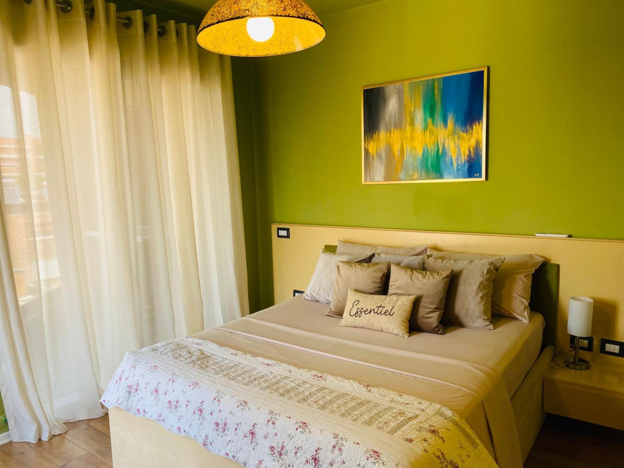 Nemis Apartments In The Centre Of Tirana Four Free Parking Esterno foto